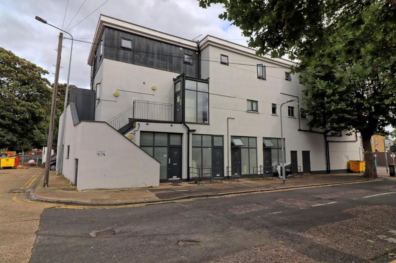 Urban Stylish Apartment - Southend Stays Eksteriør bilde